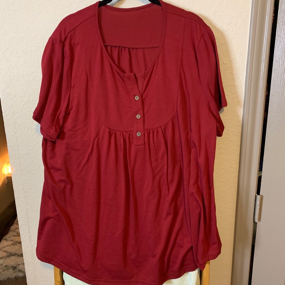 Bundle of no name brand shirts